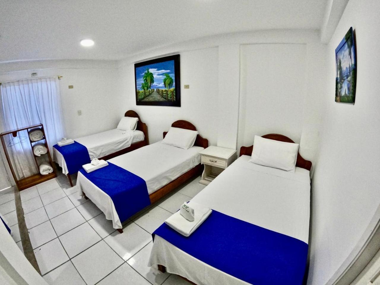 Galapagos Isabela Loja 3*