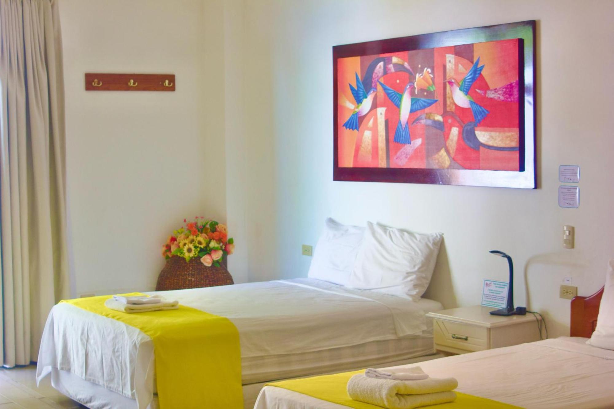 Guest house Galapagos Isabela Loja 2*